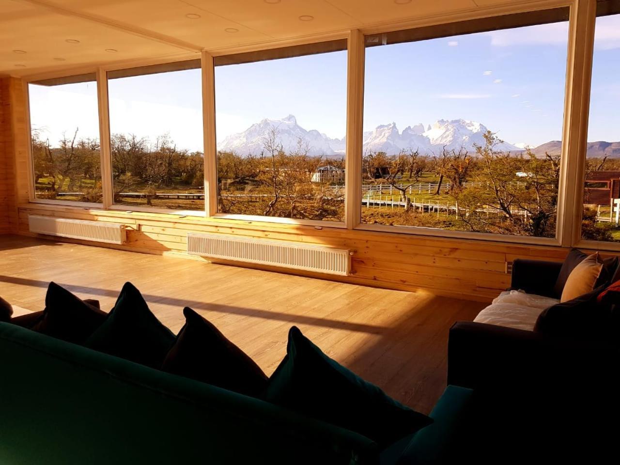 Pampa Hostel Torres del Paine National Park Exterior photo